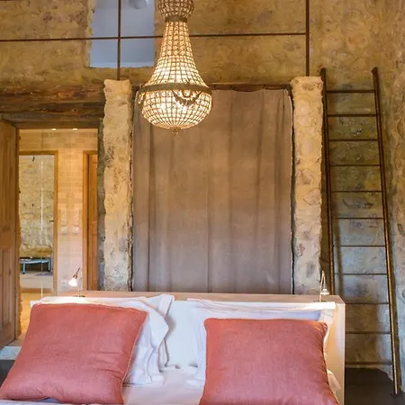 Sleeps 19 Pool Air Con Saint-Privat-des-Vieux